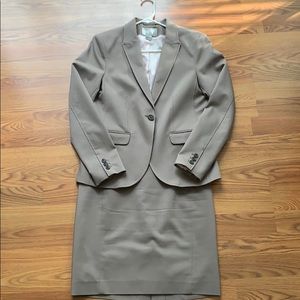 H & M Office Suit